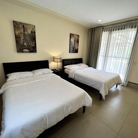 Anvaya Cove Short Term Rental Condos 莫龙 外观 照片